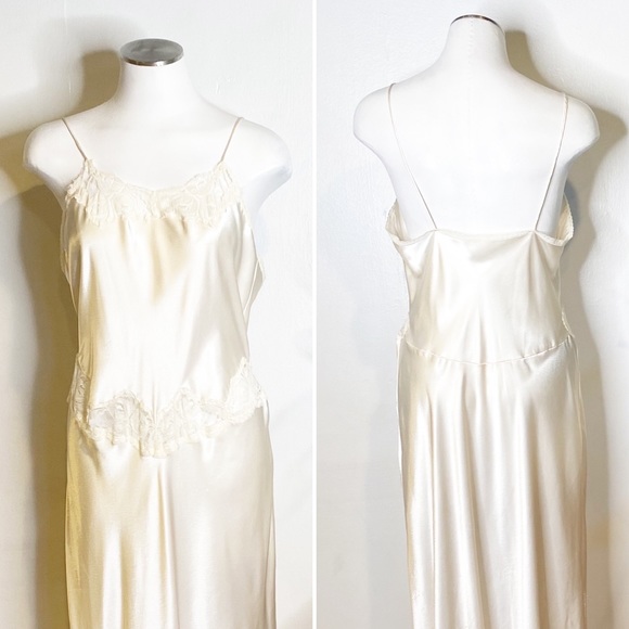 Vintage | Nordstroms Silky Maxi Slip Sz. L
